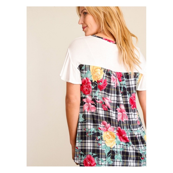 Reverse Back Floral Flutter Cap Sleeve Top - Picture 4 of 4